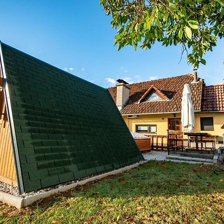 Vineyard Cottage Hocevar Ново Место Екстериор снимка