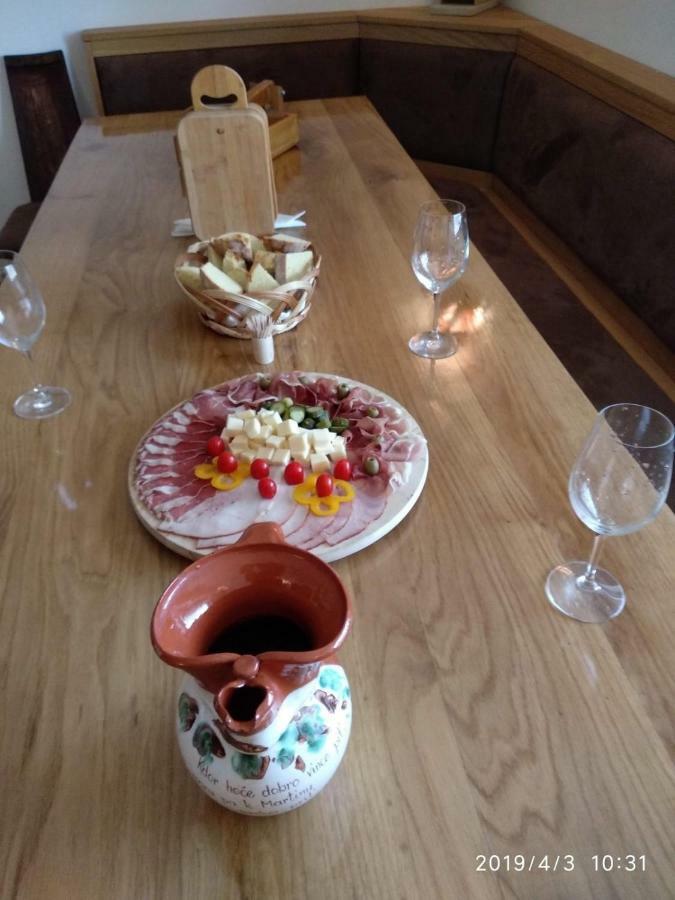 Vineyard Cottage Hocevar Ново Место Екстериор снимка